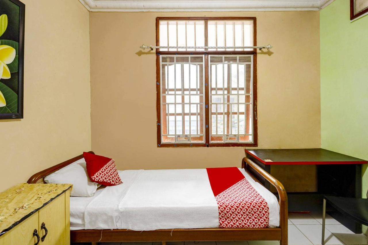 Spot On 91196 Manisee 2 Homestay Syariah Tanjunguma Exterior photo